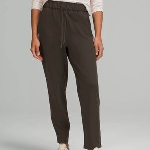 Lululemon jogger pant